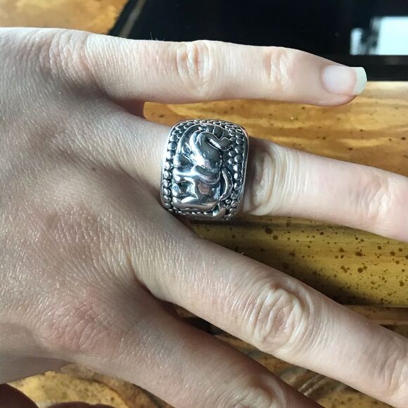 Sterling Silver Elephant Ring Size 6 - Picture 2 of 8